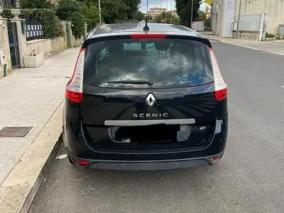 Usata Renault Scenic E-Tech 130 CV (95 kW) 2011 Nero Station wagon