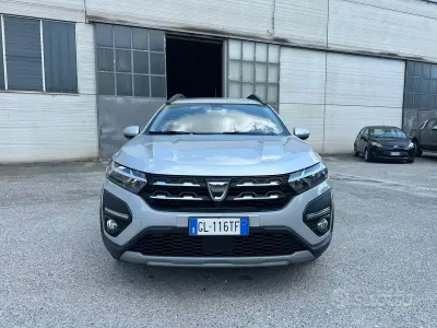 Usata Dacia Jogger 101 CV (74 kW) 2022 Grigio Monovolume