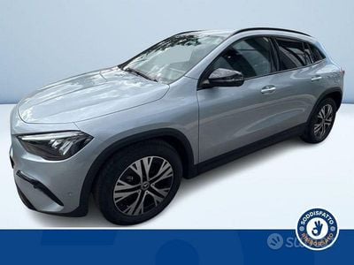Usata Mercedes GLA200 Advanced 150 CV (110 kW) 2025 Argento SUV