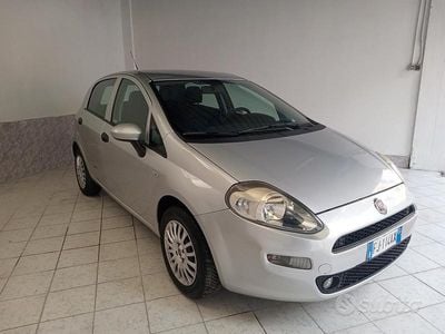 Usata Fiat Punto 77 CV (56 kW) 2017 Grigio Utilitaria