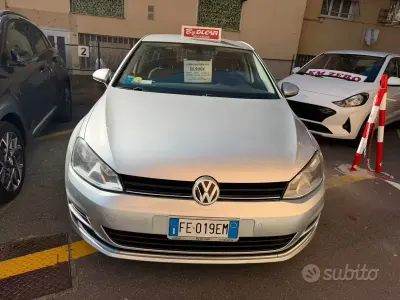 Usata VW Golf VII Highline 110 CV (80 kW) 2016 Grigio Berlina