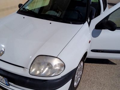 Renault Clio II