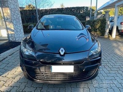 Usata Renault Mégane LIMITED 110 CV (80 kW) 2011 Grigio Berlina