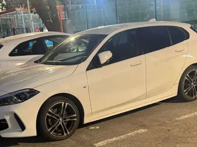 Usata BMW 116 Sport Line 116 CV (85 kW) 2019 Bianco Utilitaria