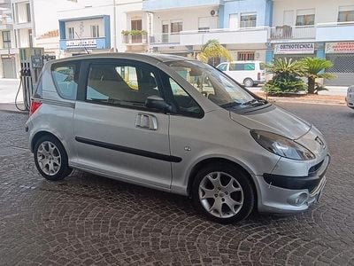 Peugeot 1007