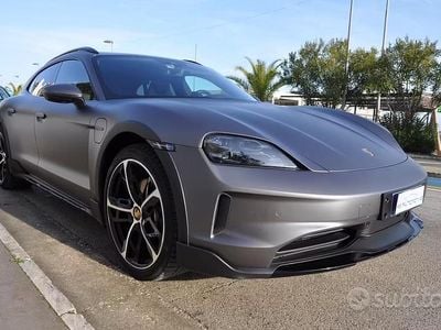 Usata Porsche Taycan Cross Turismo 319 kW (435 CV) 2024 Blu Station wagon