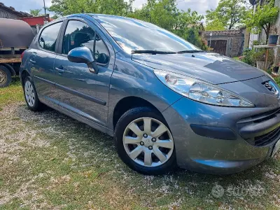Usata Peugeot 207 73 CV (53 kW) 2007 Berlina