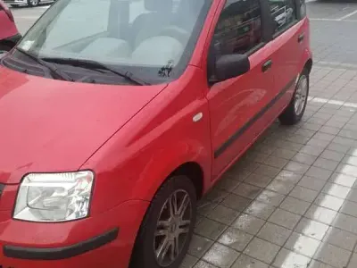Usata Fiat Panda Dynamic 61 CV (44 kW) 2006 Rosso Utilitaria