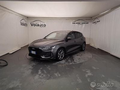 Grigio Usata 2025 Ford Focus ST-Line Berlina | 19.400 € (Super prezzo)