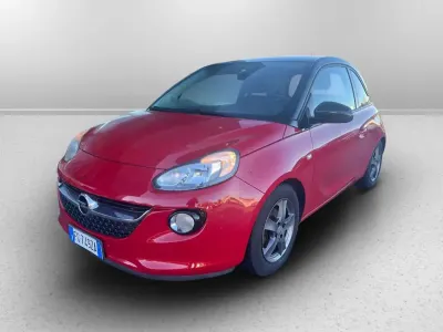 Usata Opel Adam Glam 70 CV (51 kW) 2017 Rosso Utilitaria