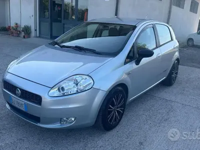 Usata Fiat Grande Punto 90 CV (66 kW) 2007 Utilitaria
