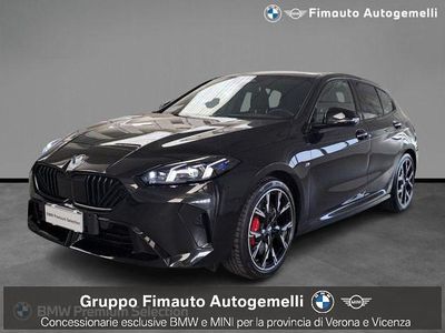 Nero / metallizzato Usata 2024 BMW 118 M Sport Utilitaria | 35.500 € (Buon prezzo)