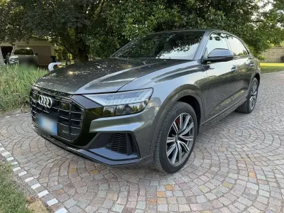 Usata Audi Q8 Sport 286 CV (210 kW) 2019 Grigio SUV