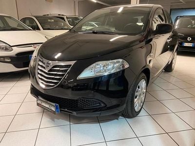 Usata Lancia Ypsilon S 95 CV (69 kW) 2015 Nero Utilitaria