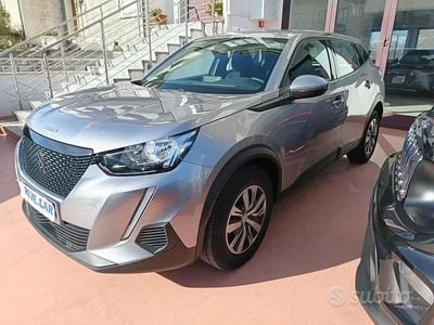 Usata Peugeot 2008 Active 110 CV (80 kW) 2021 Grigio SUV