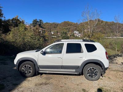Usata Dacia Duster Urban Explorer 110 CV (80 kW) 2016 Bianco Berlina