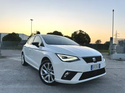 Usata Seat Ibiza FR 89 CV (65 kW) 2022 Bianco Utilitaria
