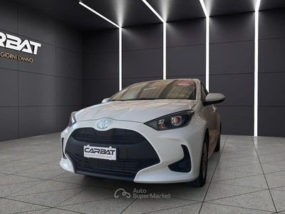 Usata Toyota Yaris Hybrid Active 116 CV (85 kW) 2025 Bianco Berlina