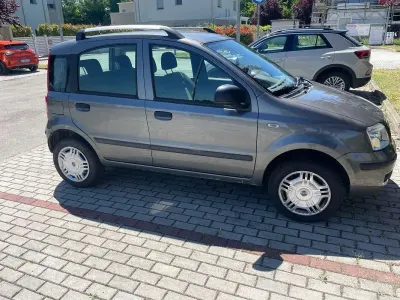 Usata Fiat Panda Active 77 CV (56 kW) 2012 Grigio Utilitaria