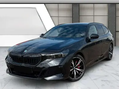 Usata BMW 540 M Sport 303 CV (222 kW) 2025 Nero metallizzato Station wagon