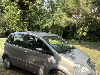 Usata Lancia Musa 77 CV (56 kW) 2009 Monovolume