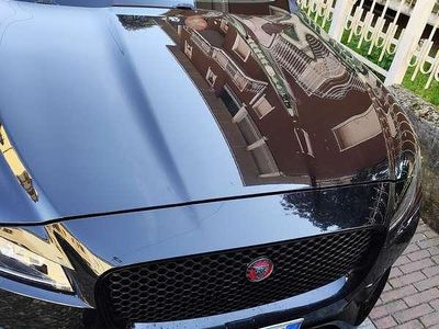 Usata Jaguar F-Pace R-Sport 180 CV (132 kW) 2016 Nero SUV