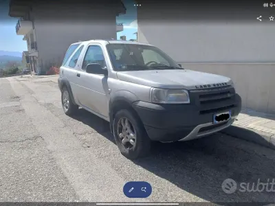 Usata Land Rover Freelander 111 CV (81 kW) 2004 Grigio SUV