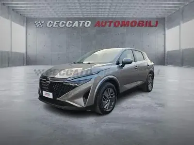Usata Nissan Qashqai Acenta 140 CV (102 kW) 2025 Grigio SUV