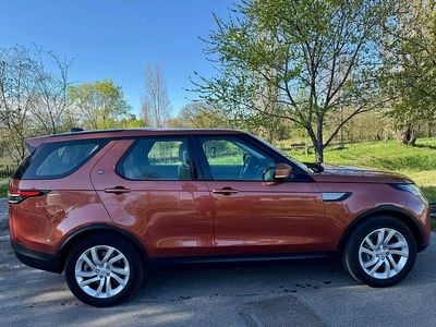 Land Rover Discovery 5