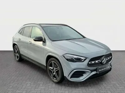 Käytetty Mercedes GLA200 AMG Line Premium Plus 150 HP (110 kW) 2025 Harmaa Katumaasturi