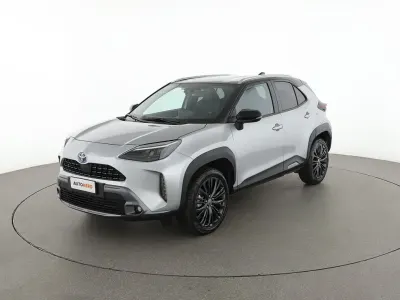 Usata Toyota Yaris 116 CV (85 kW) 2022 Argento Utilitaria