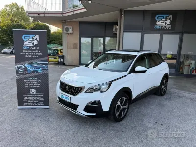 Usata Peugeot 3008 Access 131 CV (96 kW) 2018 Bianco SUV