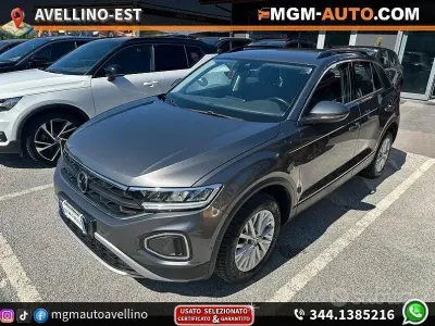 Usata VW T-Roc 150 CV (110 kW) 2022 Grigio SUV