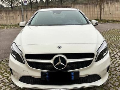 Usata Mercedes A180 109 CV (80 kW) 2018 Bianco Berlina