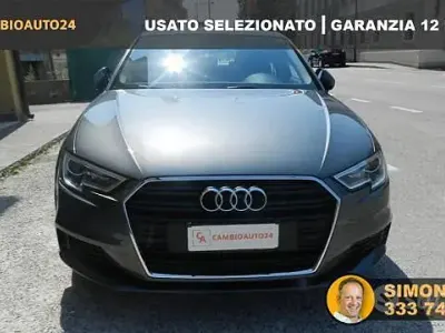 Usata Audi A3 Business 150 CV (110 kW) 2018 Grigio Berlina