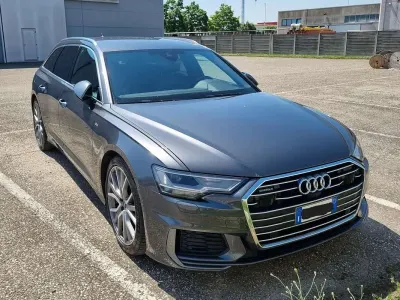 Usata Audi A6 Business 245 CV (180 kW) 2022 Grigio Station wagon