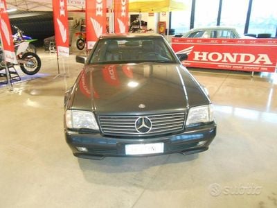Usata Mercedes SL500 333 CV (244 kW) 1991 Grigio Cabrio