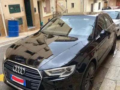 Usata Audi A3 Business 116 CV (85 kW) 2019 Nero Berlina