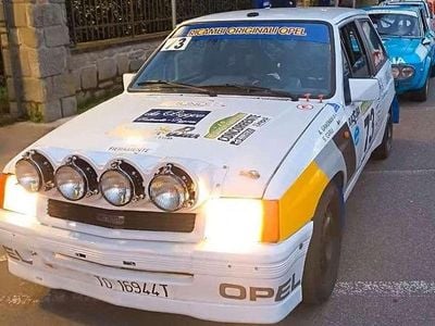 Usata Opel Corsa 101 CV (74 kW) 1989 Berlina