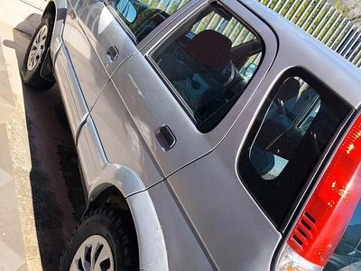 Usata Daihatsu Terios 86 CV (63 kW) 2002 Grigio SUV