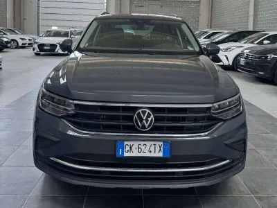 Usata VW Tiguan Life 150 CV (110 kW) 2022 Grigio SUV