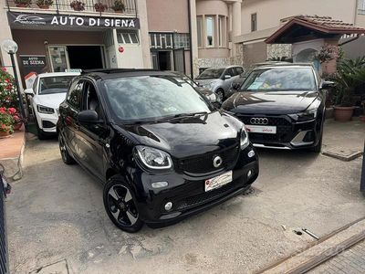 Begagnad Smart ForFour 71 HK (52 kW) 2019 Svart Halvkombi