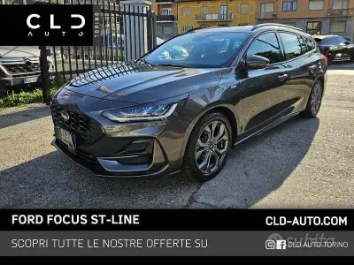 Usata Ford Focus ST-Line 155 CV (114 kW) 2023 Grigio Station wagon