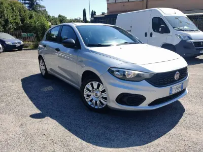Usata Fiat Tipo Pop 95 CV (69 kW) 2019 Grigio Berlina
