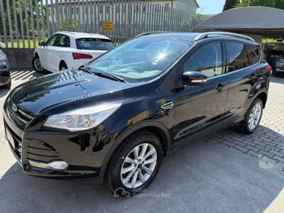 Usata Ford Kuga Titanium 120 CV (88 kW) 2016 Nero SUV