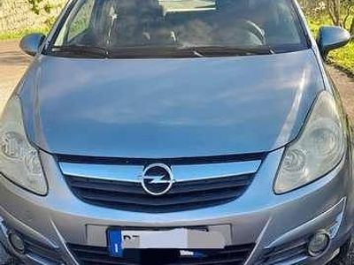 Usata Opel Corsa 80 CV (58 kW) 2010 Berlina