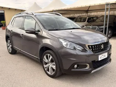 Usata Peugeot 2008 Allure 99 CV (72 kW) 2017 Other SUV