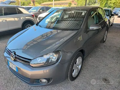 Usata VW Golf VI Trendline 110 CV (80 kW) 2009 Grigio Utilitaria