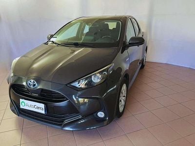 Grigio Usata 2020 Toyota Yaris Hybrid Business Edition Berlina | 14.700 € (Buon prezzo)