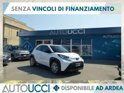 Usata Toyota Aygo X Active 72 CV (52 kW) 2025 Superwhite SUV